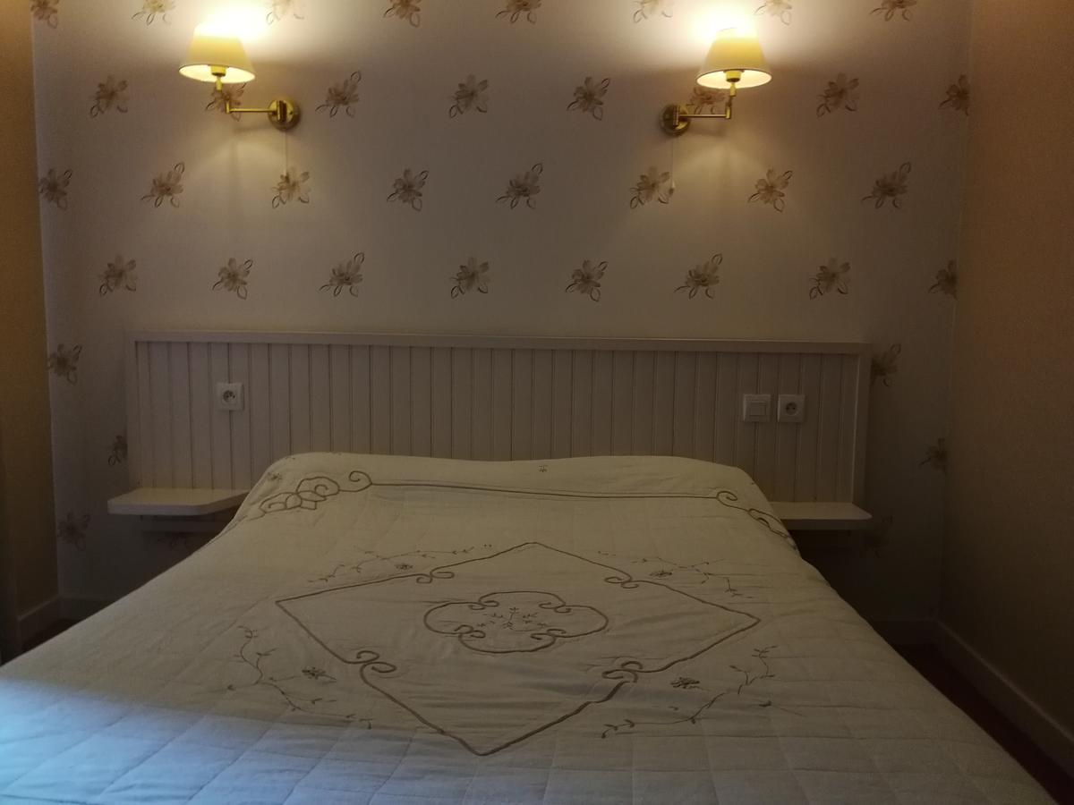 Le Relais De L'Argoat Hotel Belle-Isle-en-Terre Ngoại thất bức ảnh